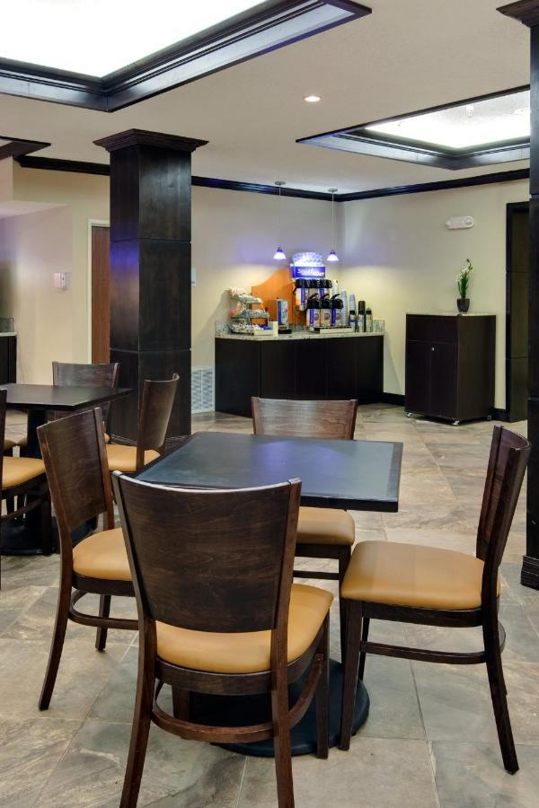 Holiday Inn Express Hotel&Suites Albuquerque Airport, an IHG Hotel Exterior foto